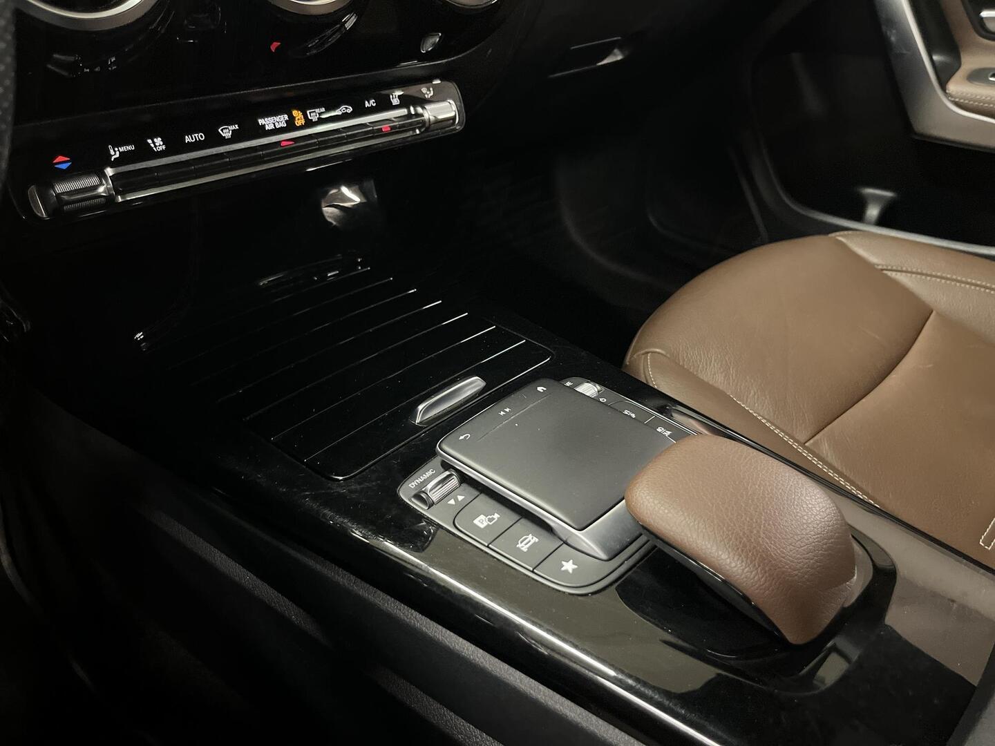 MERCEDES-BENZ CLA 2023