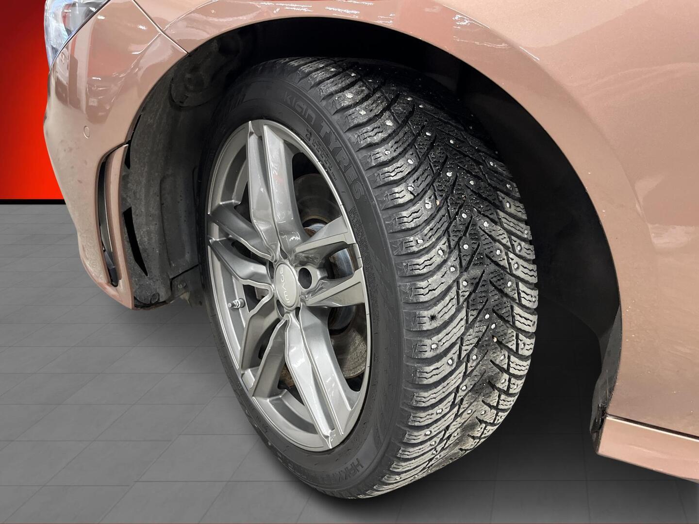 MERCEDES-BENZ CLA 2023