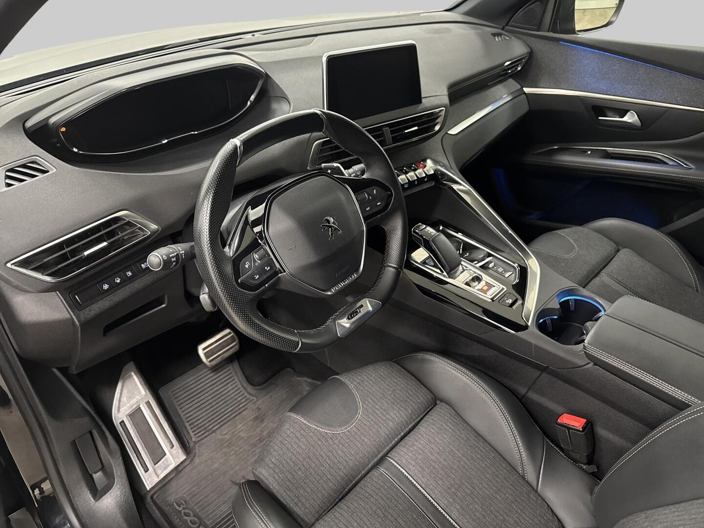 PEUGEOT 3008 2020