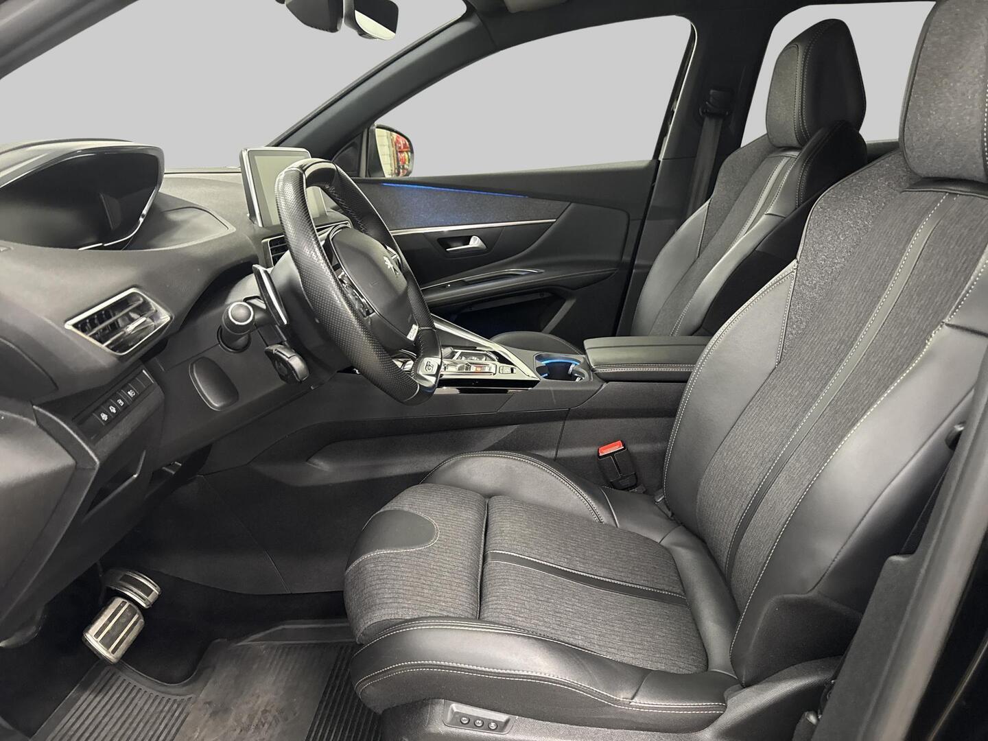 PEUGEOT 3008 2020