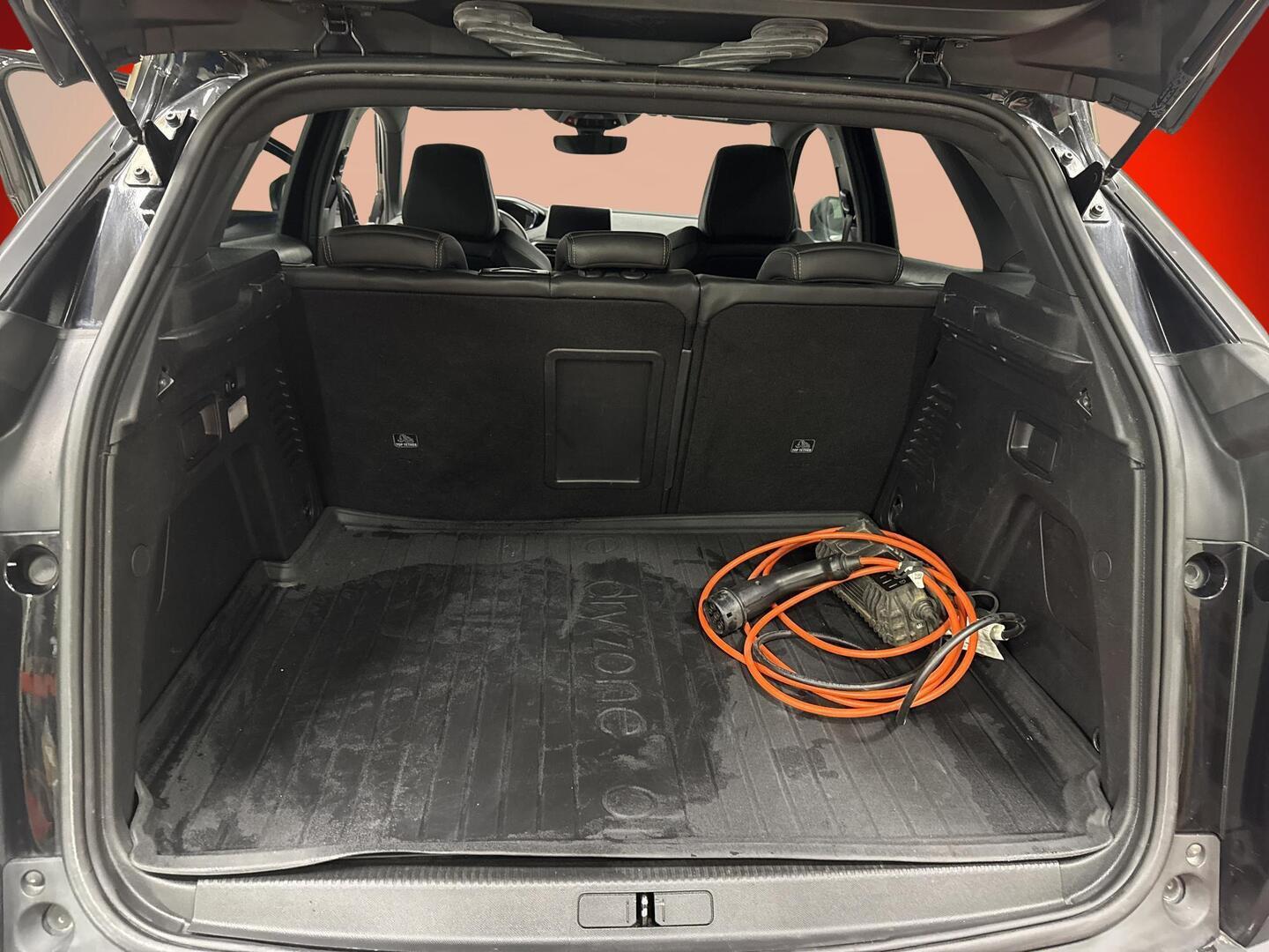 PEUGEOT 3008 2020