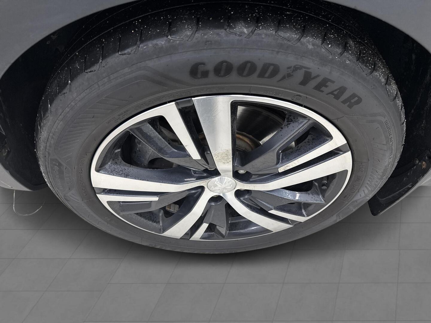 PEUGEOT 3008 2020