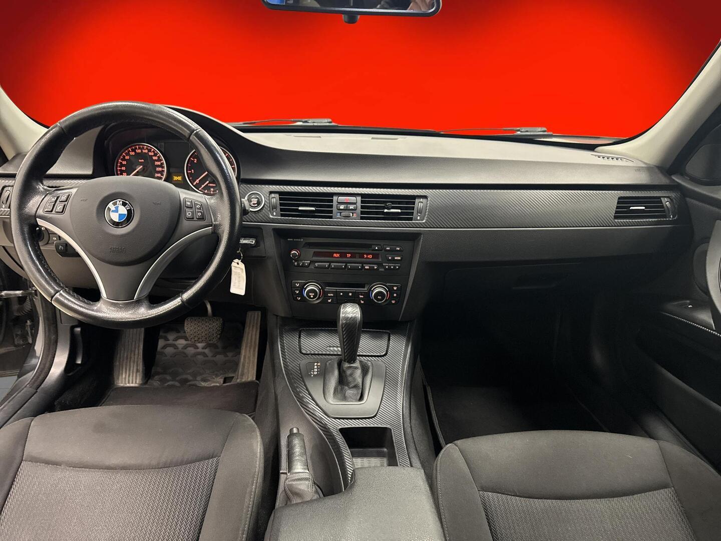 BMW 320 2010