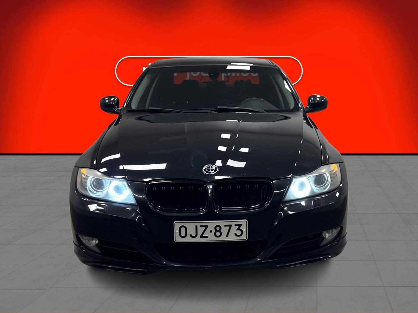 BMW 320 2010