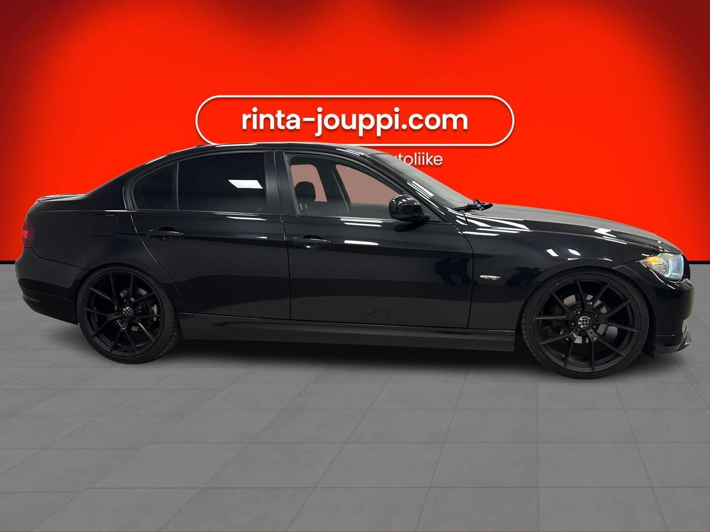 BMW 320 2010