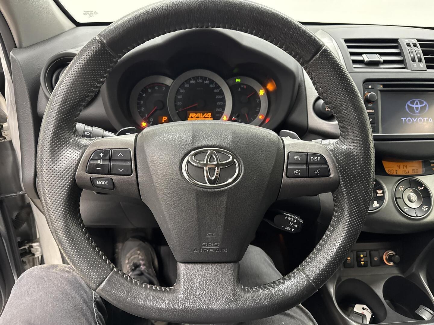 TOYOTA RAV4 2012