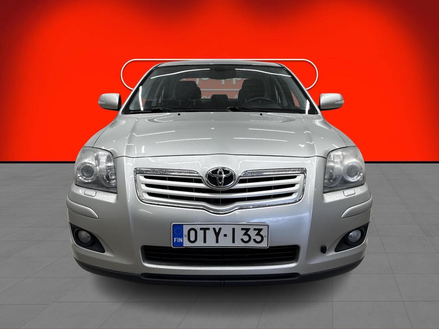 TOYOTA Avensis 2008