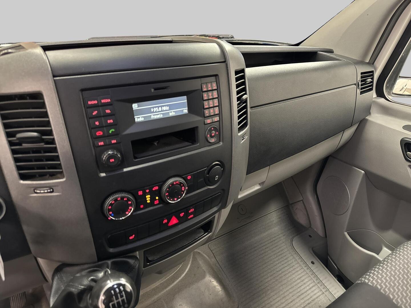 VOLKSWAGEN Crafter 2014