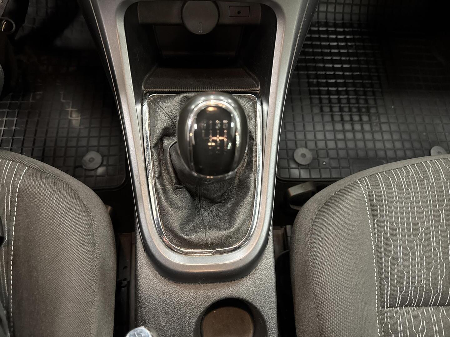 OPEL Astra 2013