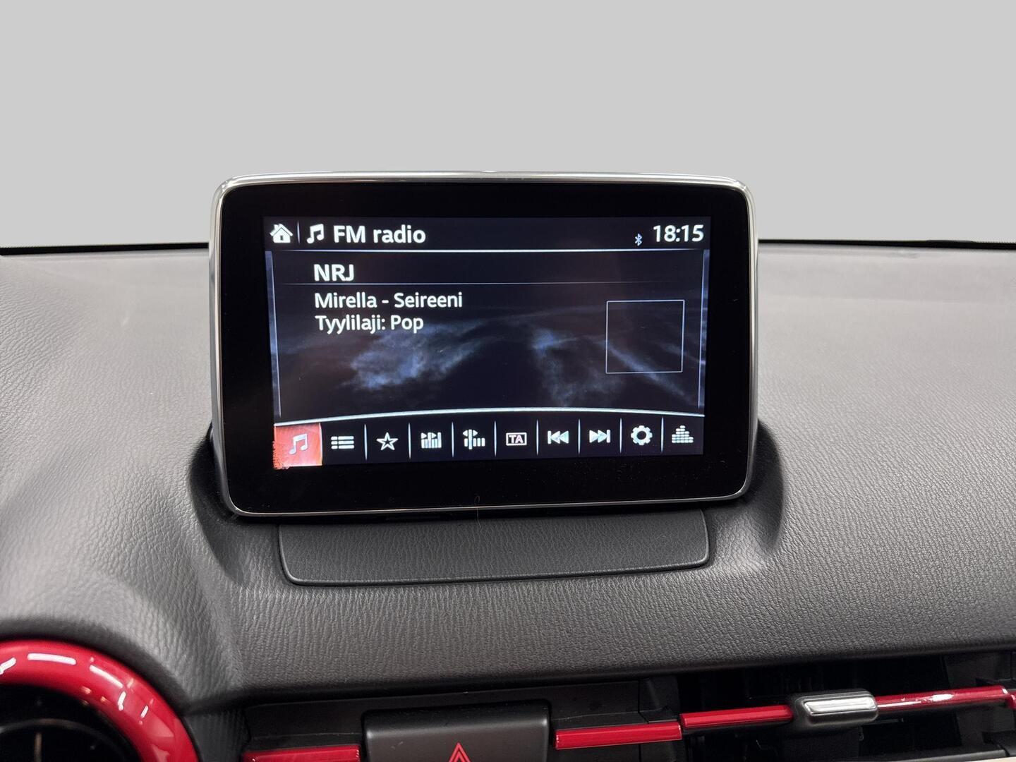 MAZDA 2 2016