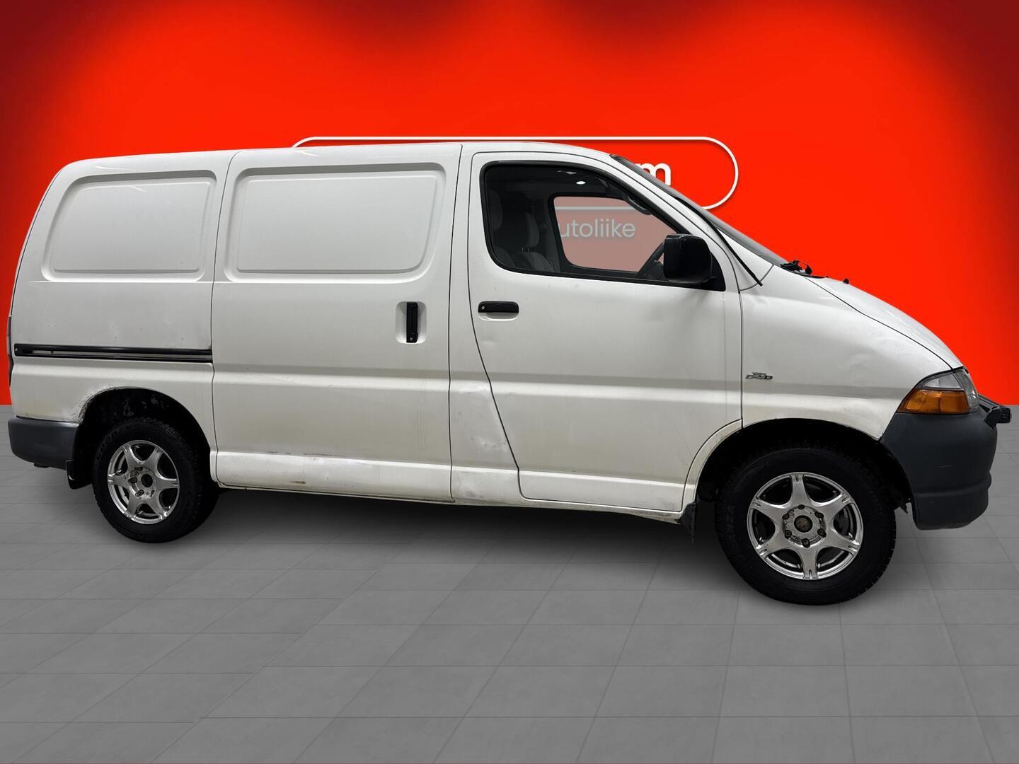 TOYOTA Hiace 2006