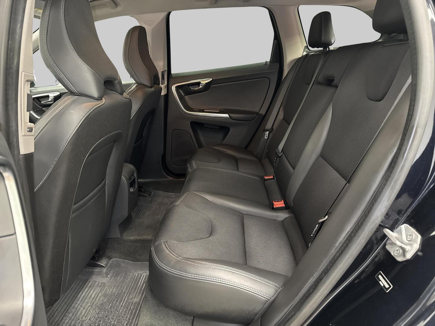 VOLVO XC60 2015