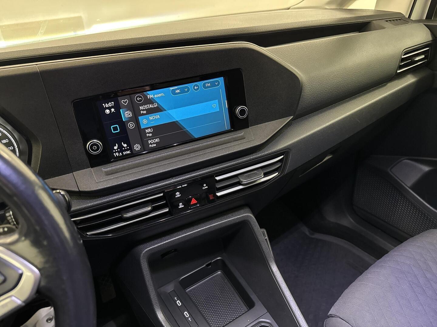 VOLKSWAGEN CADDY MAXI 2023