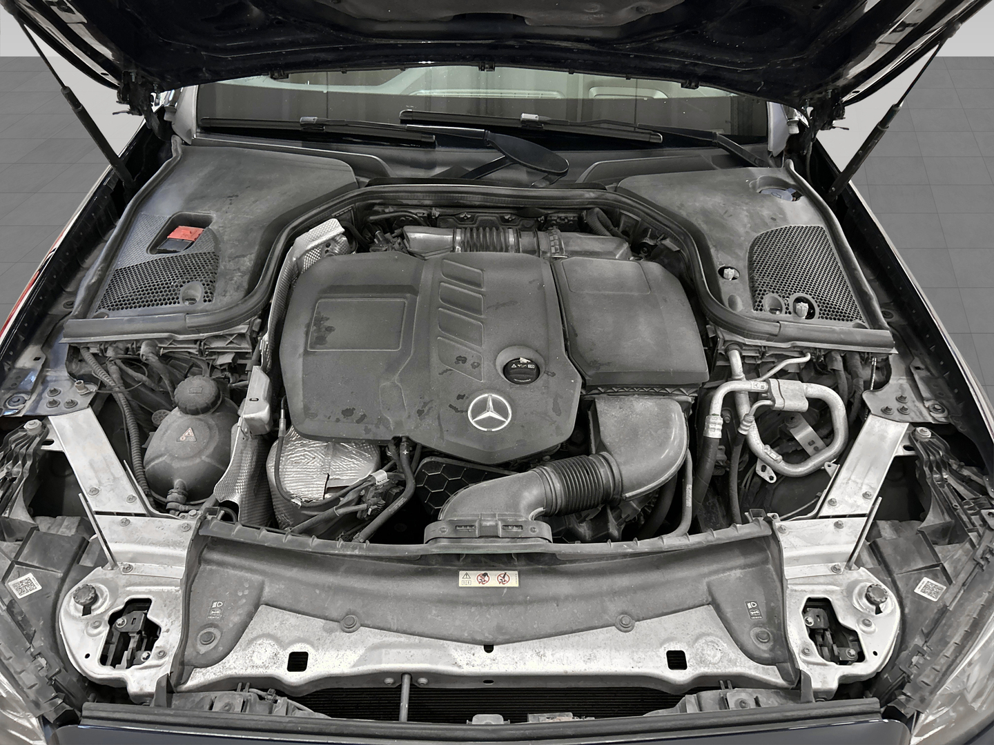 MERCEDES-BENZ E 2017