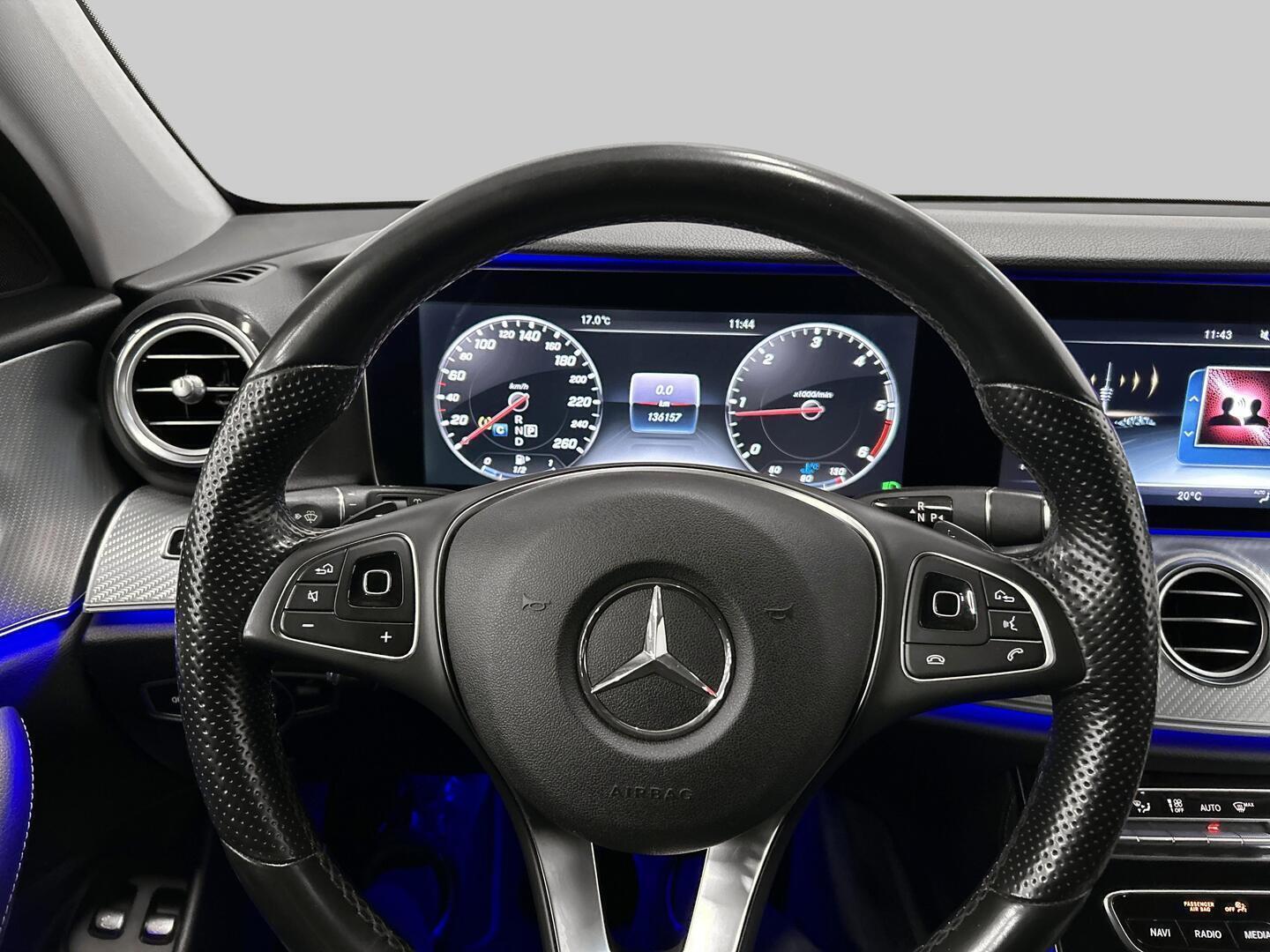 MERCEDES-BENZ E 2017