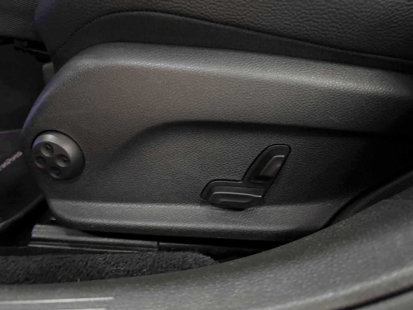 MERCEDES-BENZ E 2017