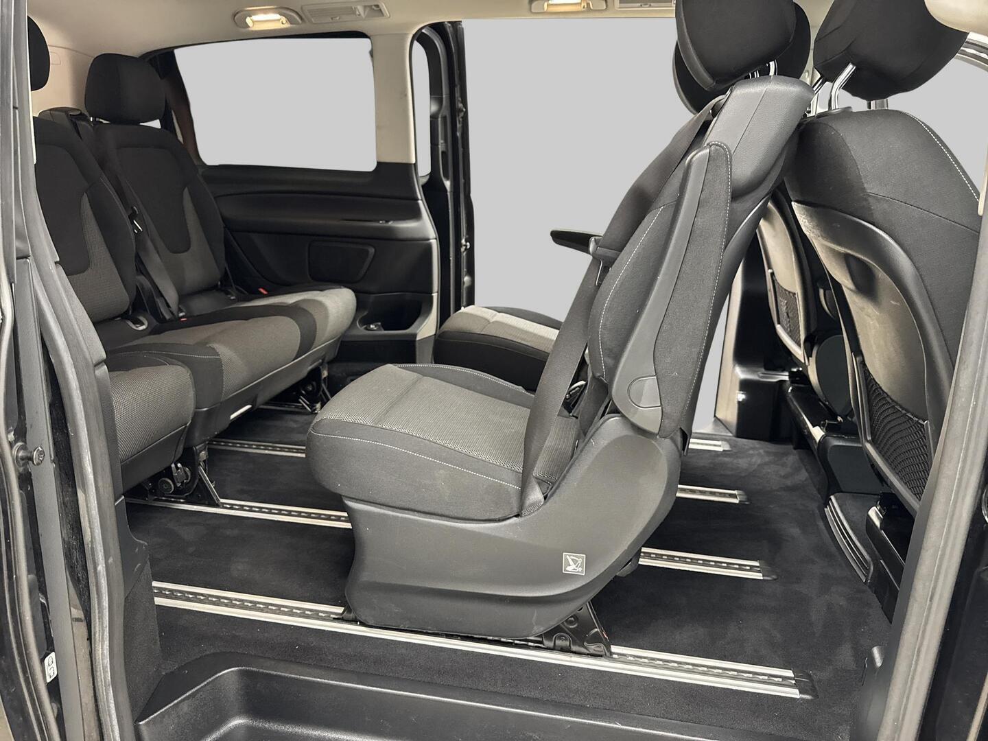 MERCEDES-BENZ V 2015