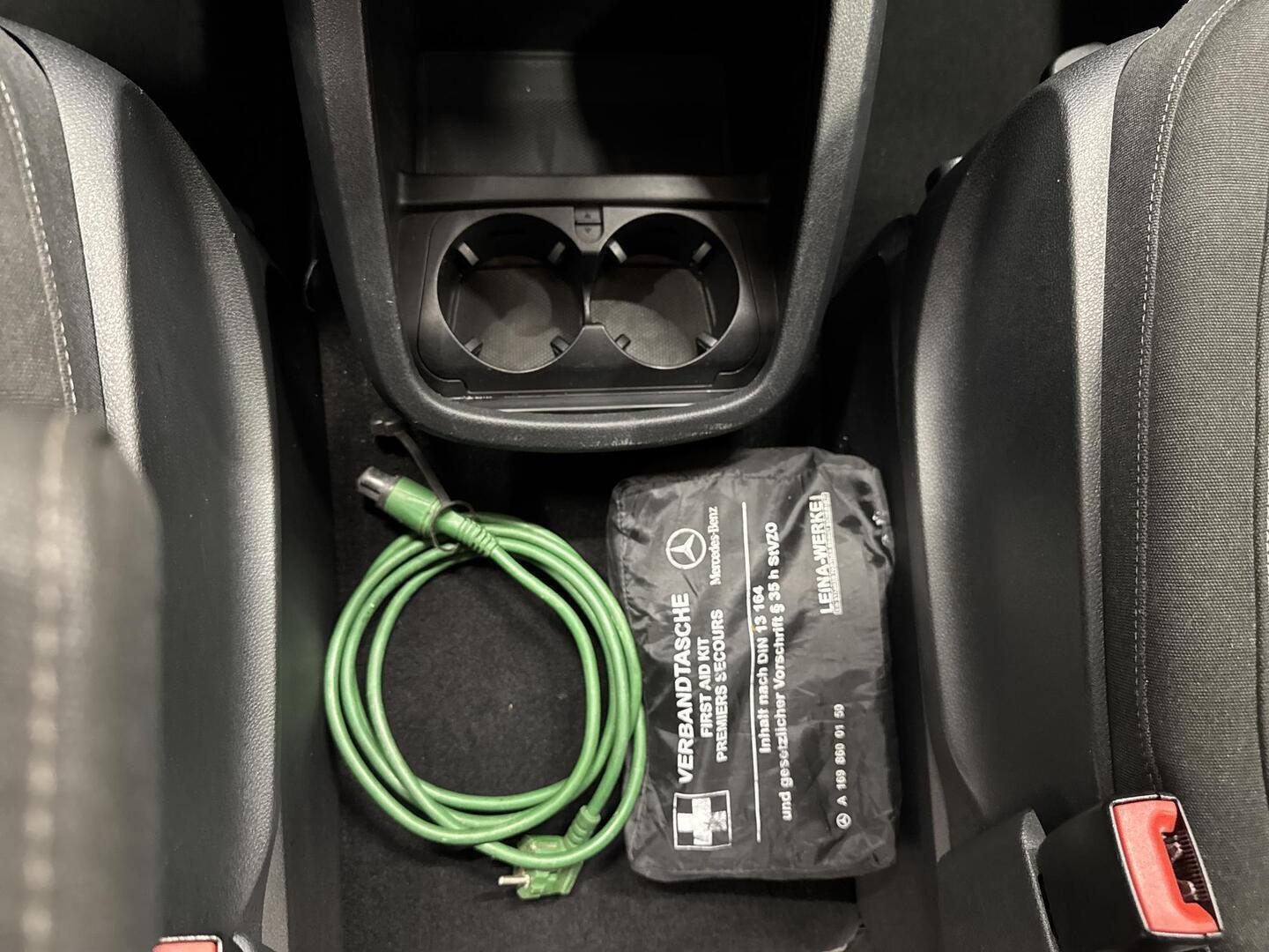 MERCEDES-BENZ V 2015