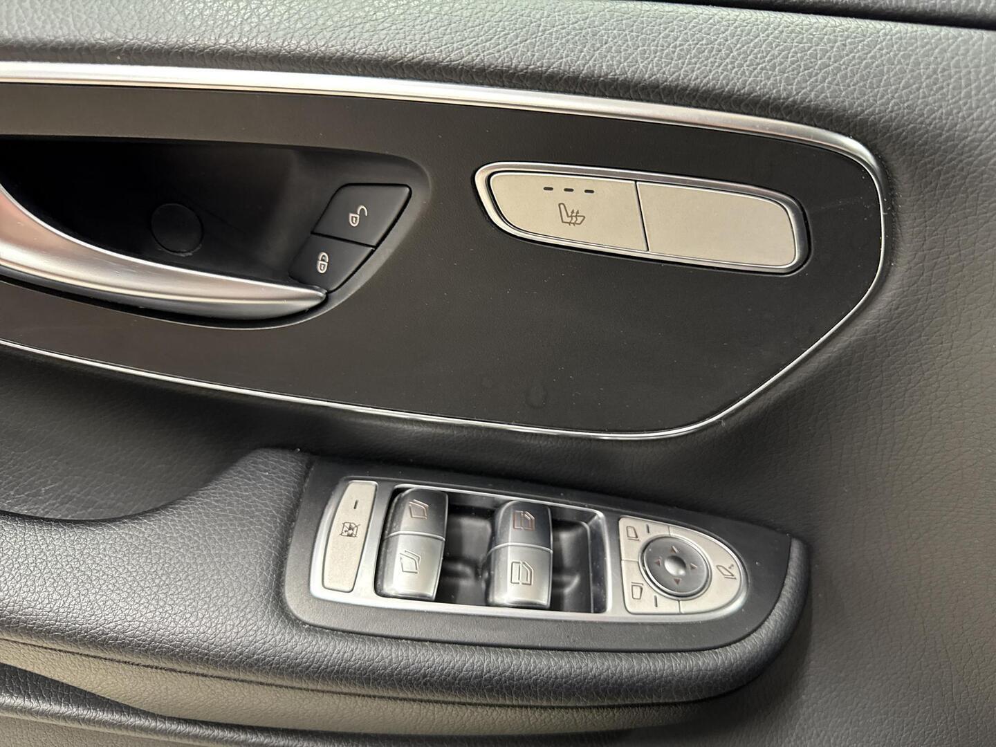 MERCEDES-BENZ V 2015