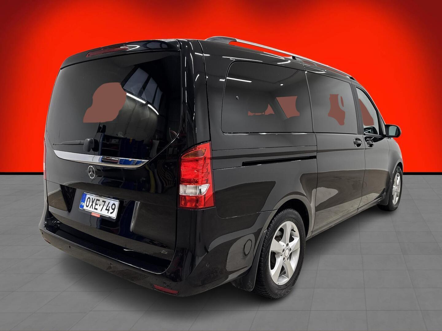 MERCEDES-BENZ V 2015