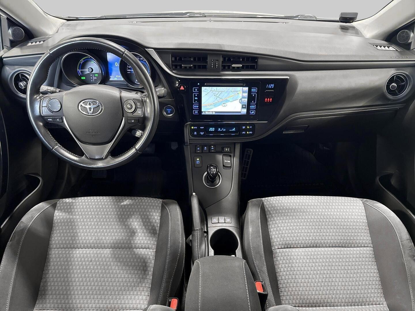 TOYOTA Auris 2018