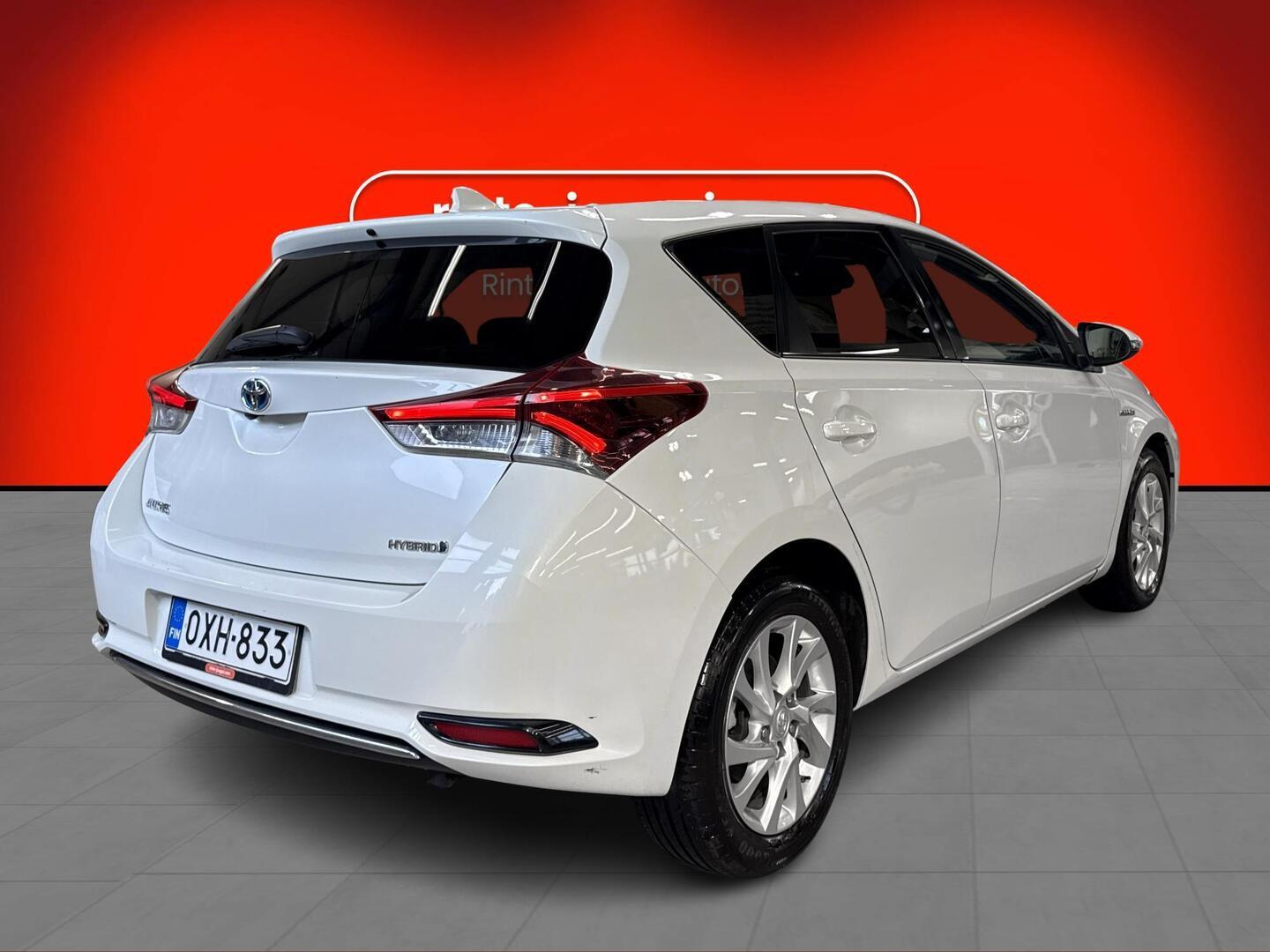 TOYOTA Auris 2018