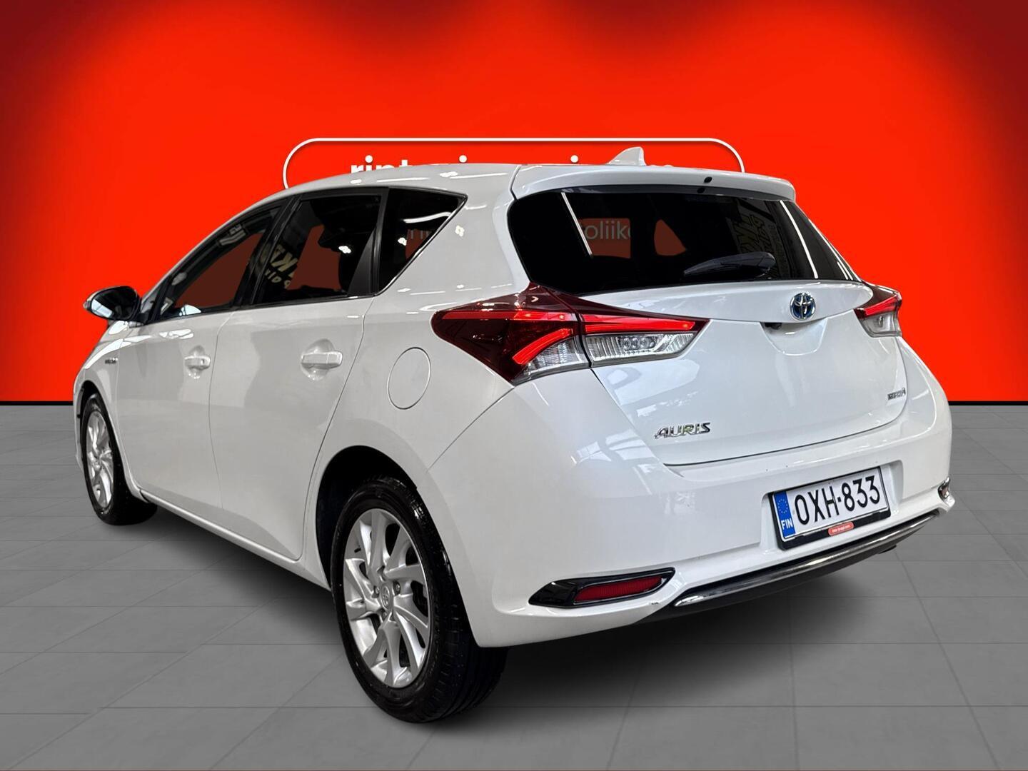 TOYOTA Auris 2018