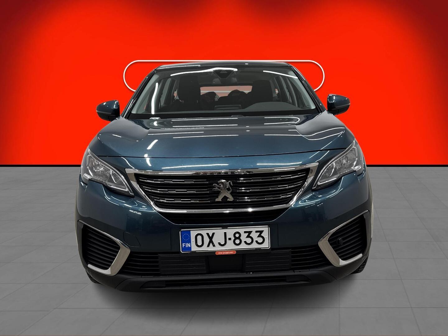 PEUGEOT 5008 2018