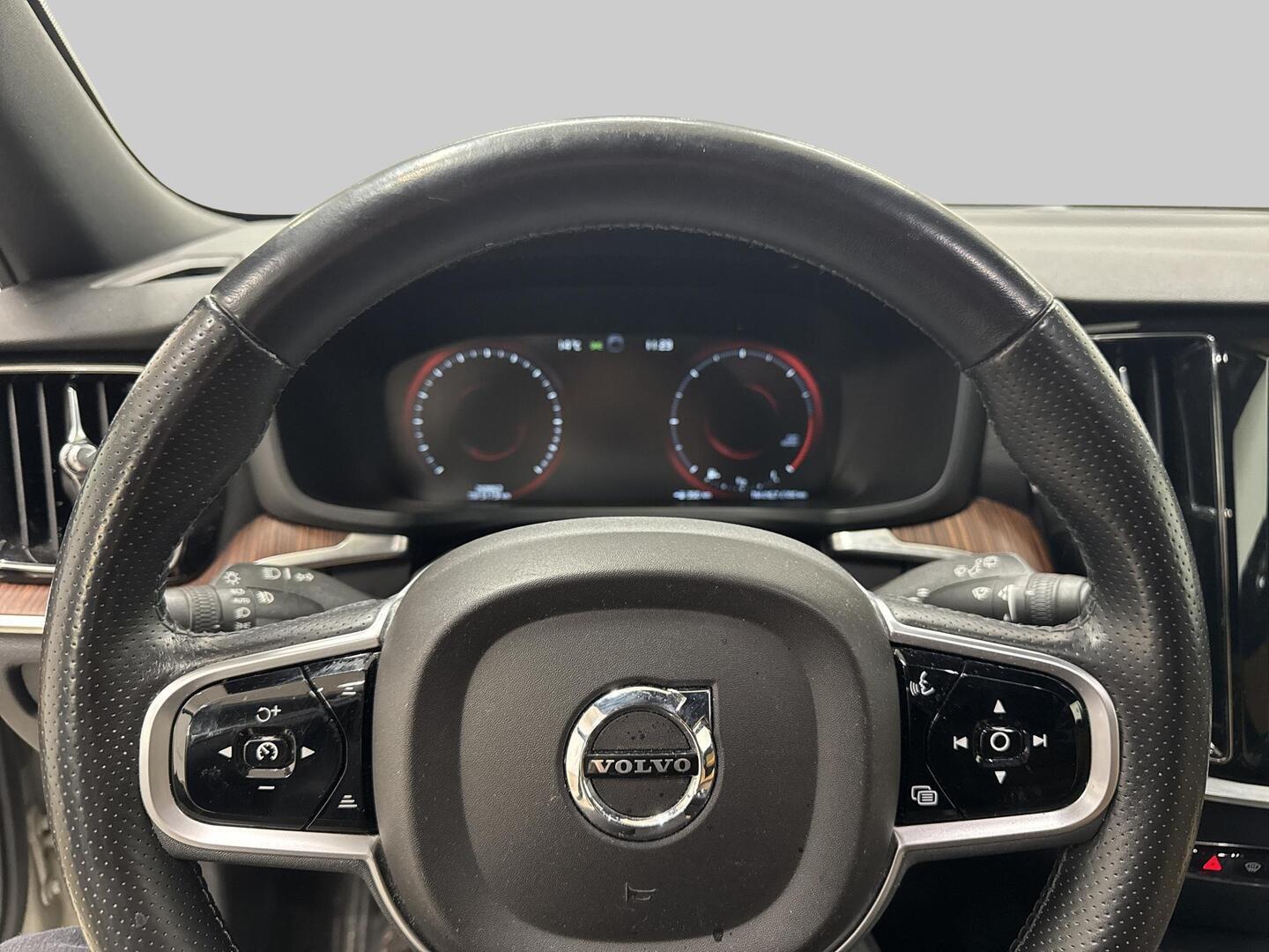 VOLVO V60 2019