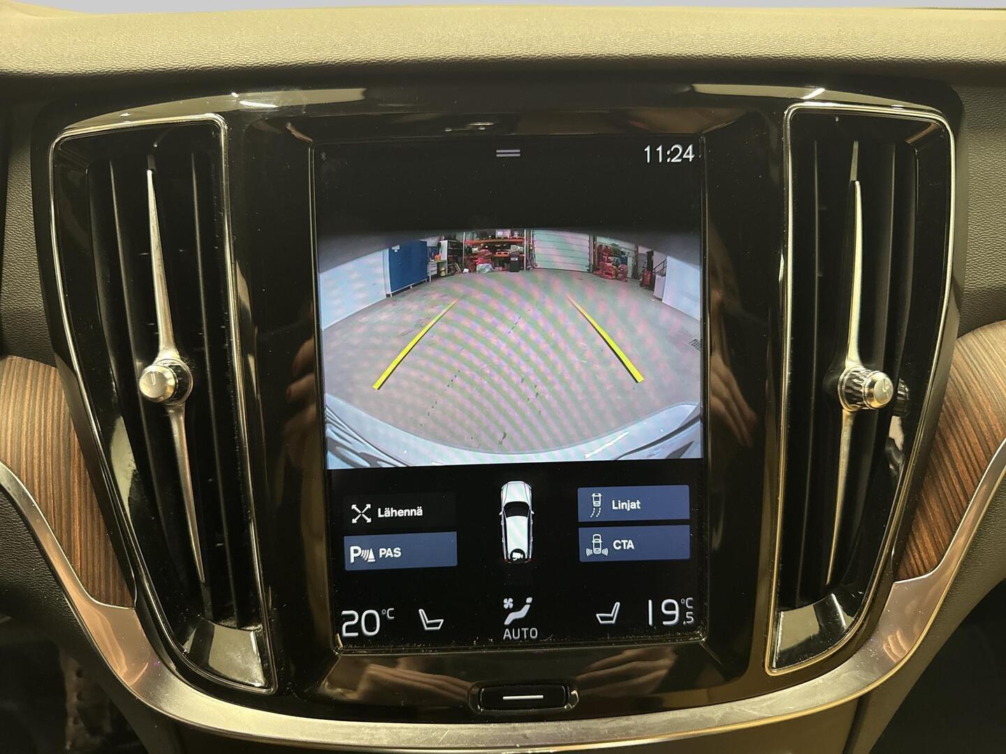 VOLVO V60 2019