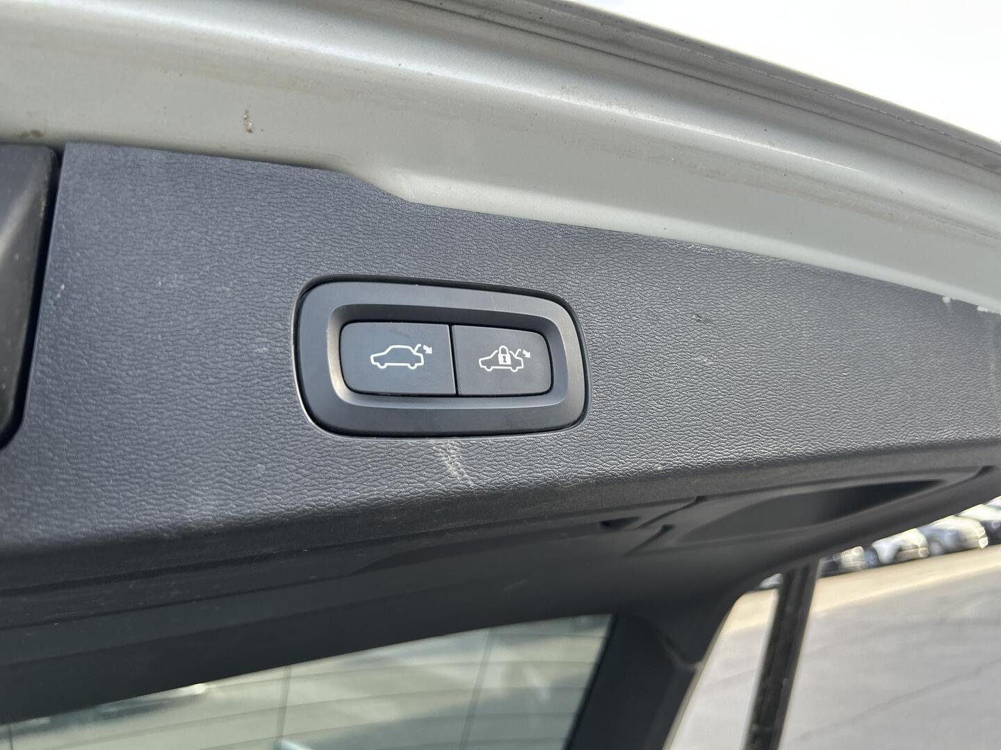 VOLVO V60 2019