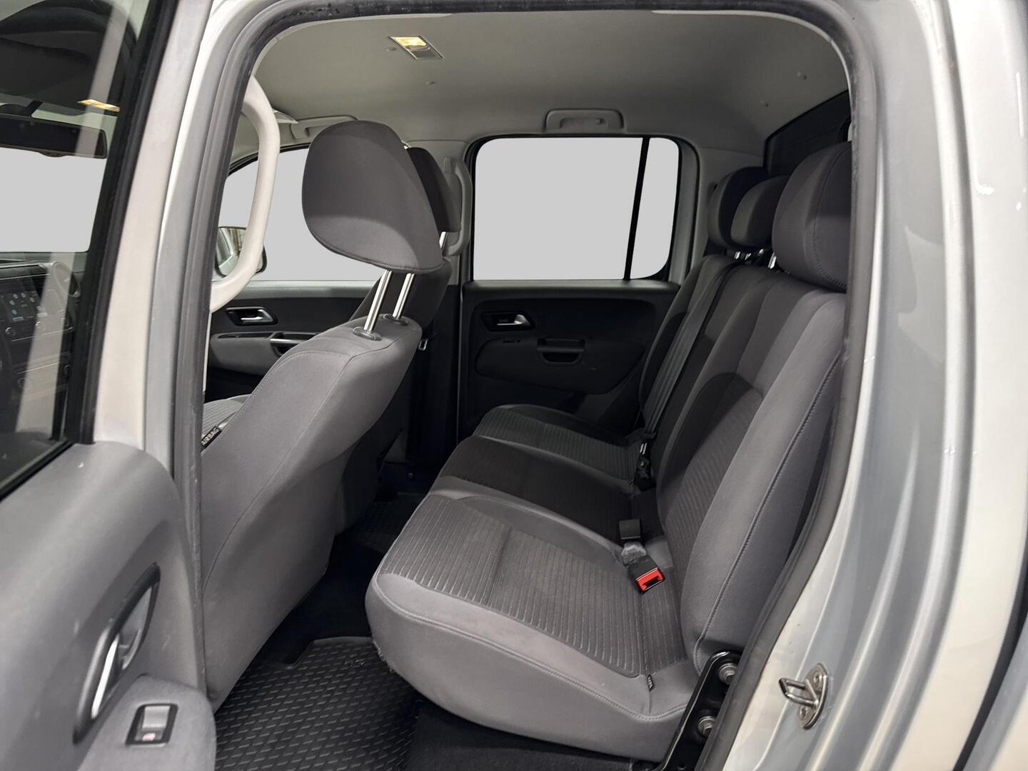 VOLKSWAGEN Amarok 2014