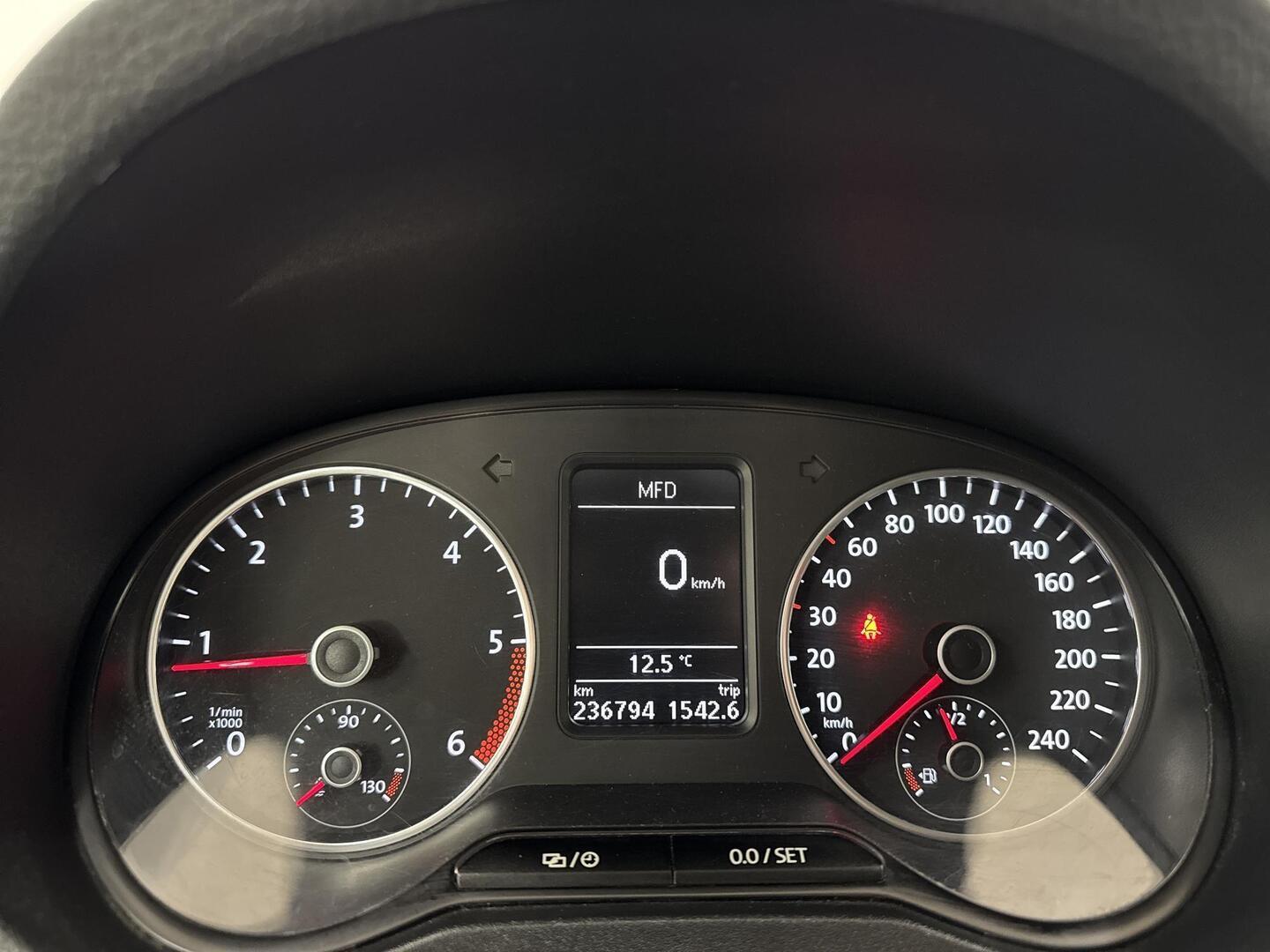 VOLKSWAGEN Amarok 2014