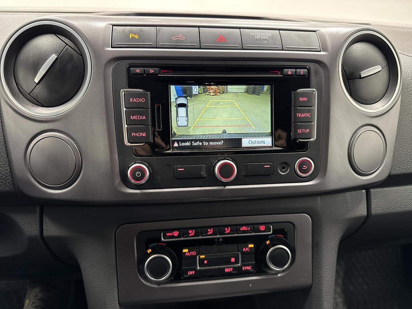 VOLKSWAGEN Amarok 2014