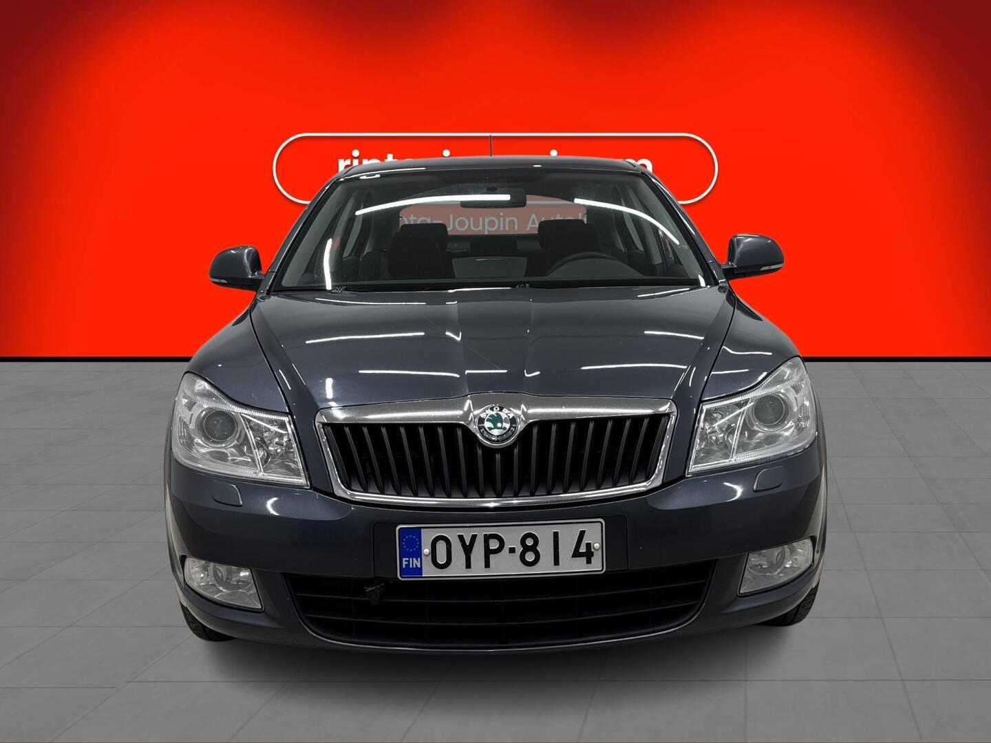 SKODA Octavia 2011