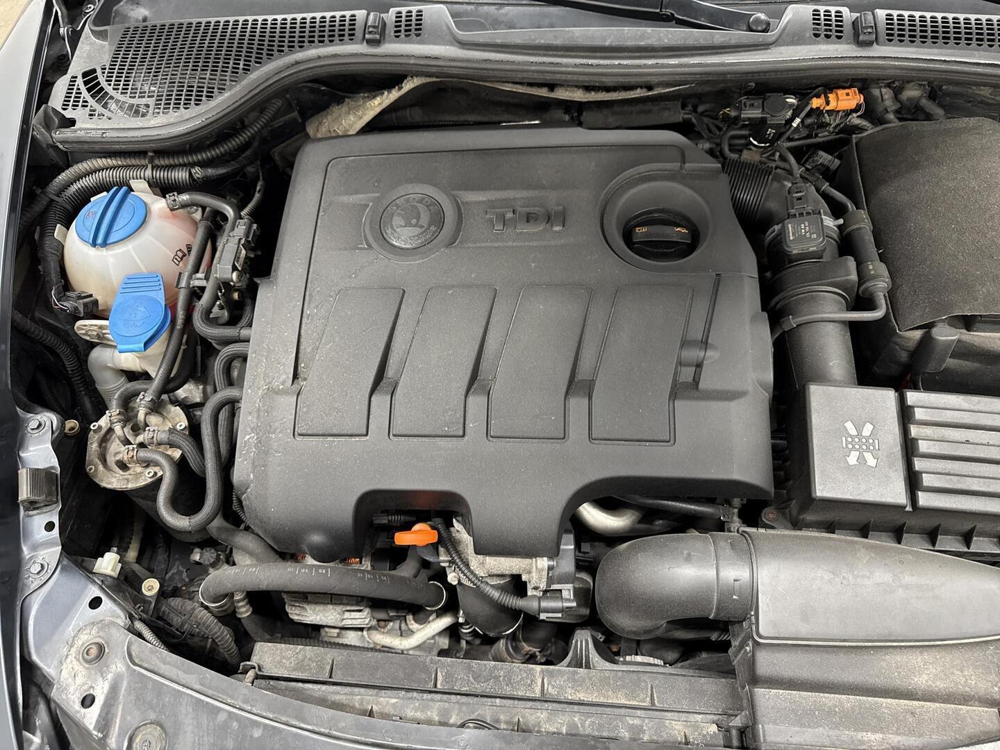 SKODA Octavia 2011