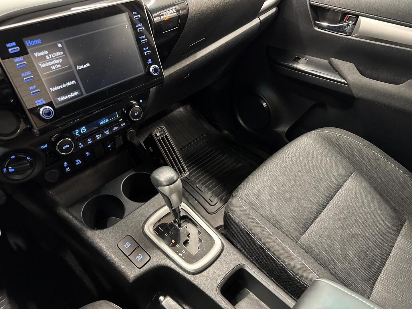 TOYOTA Hilux 2021