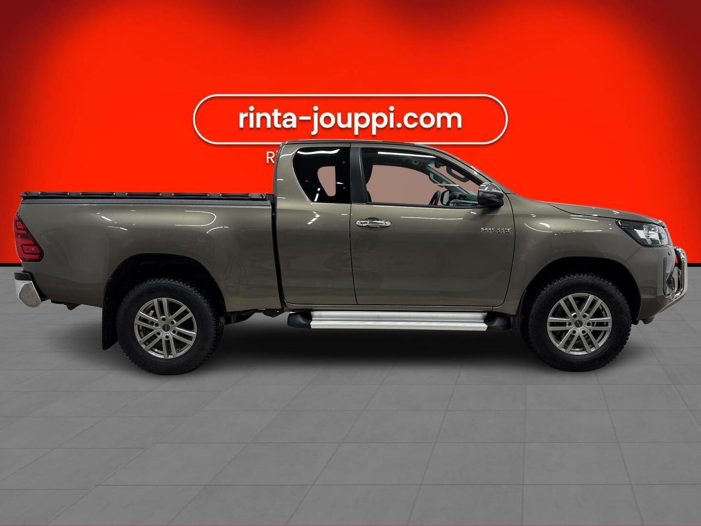 TOYOTA Hilux 2021