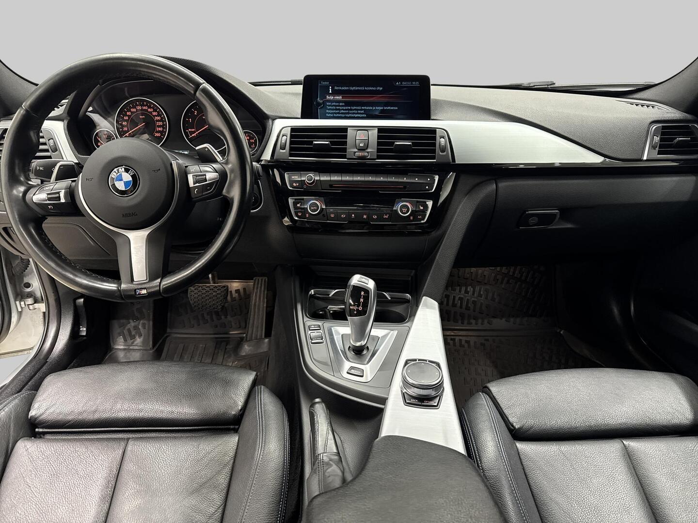 BMW 330 2017