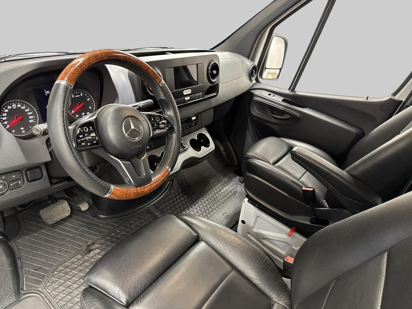 MERCEDES-BENZ SPRINTER 2019