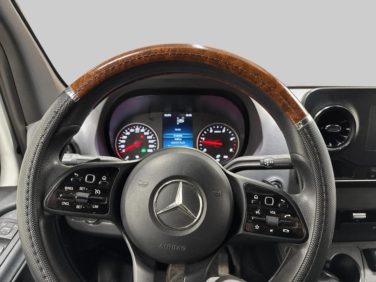 MERCEDES-BENZ SPRINTER 2019