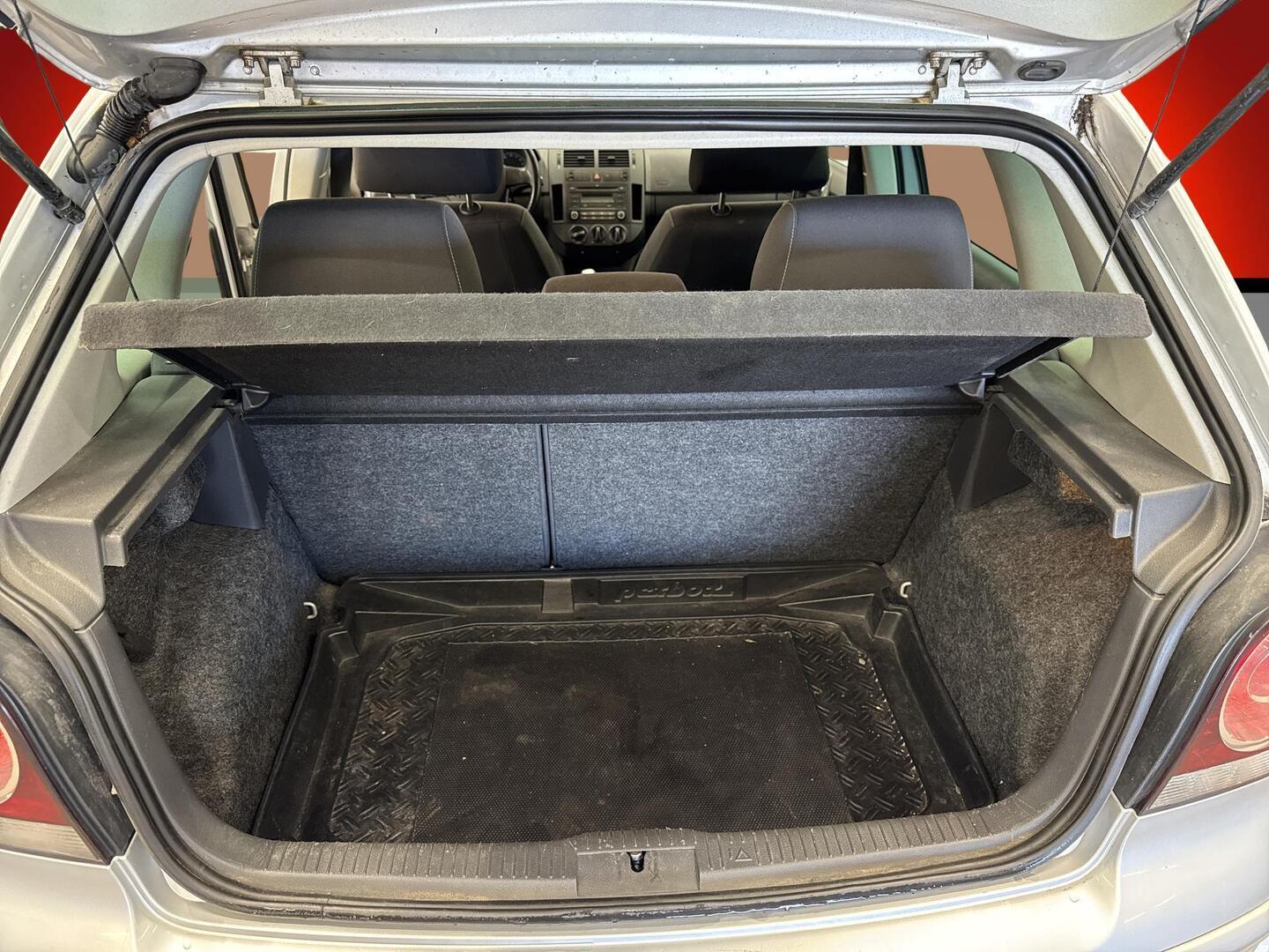 VOLKSWAGEN Polo 2009