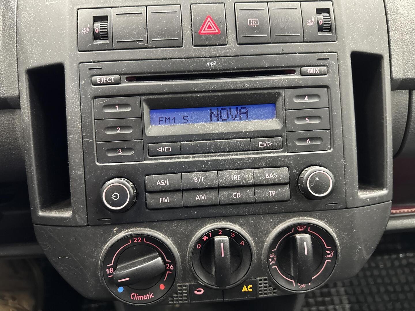 VOLKSWAGEN Polo 2009