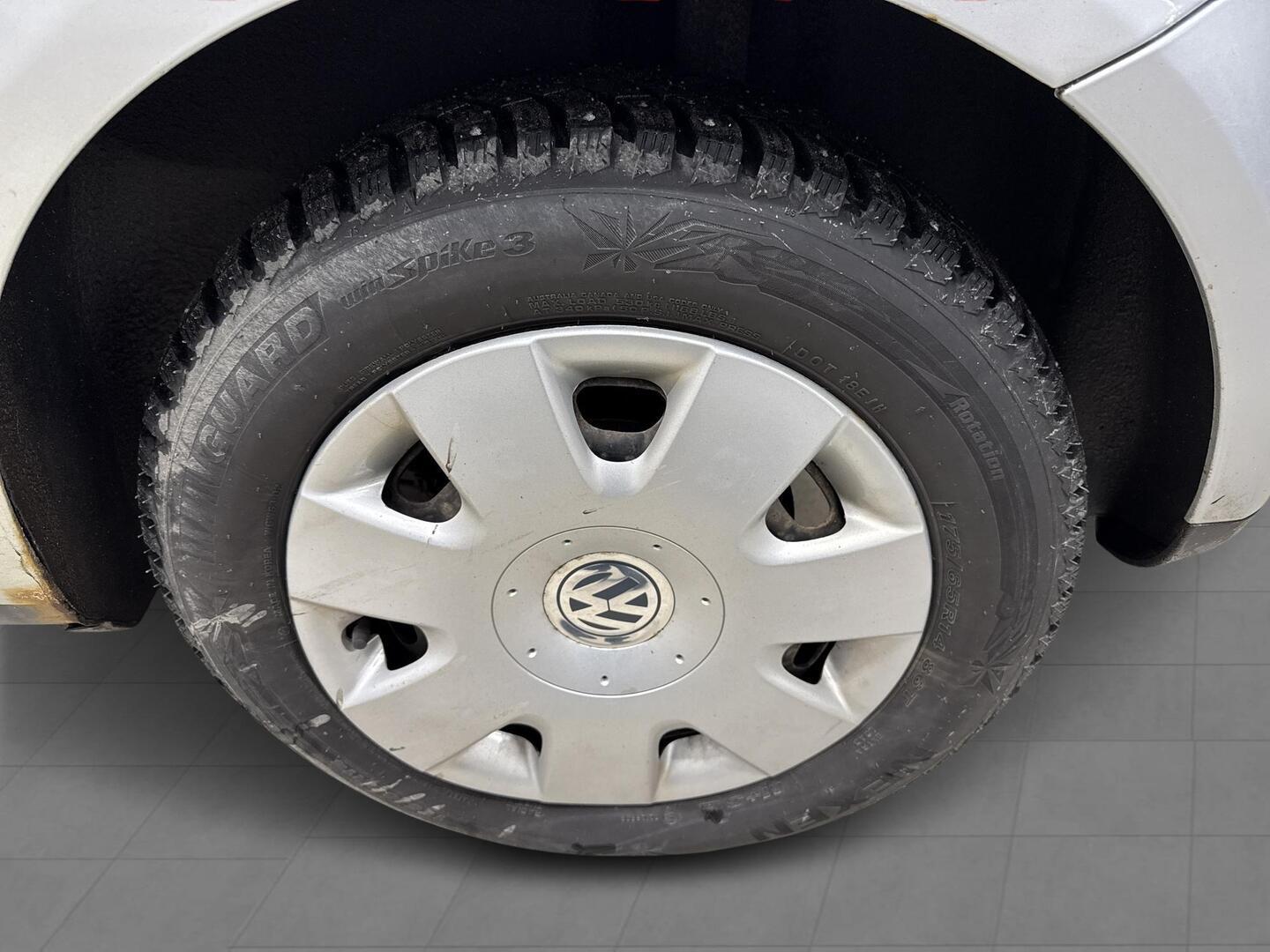 VOLKSWAGEN Polo 2009