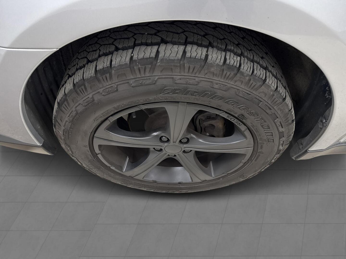 SUBARU Outback 2012