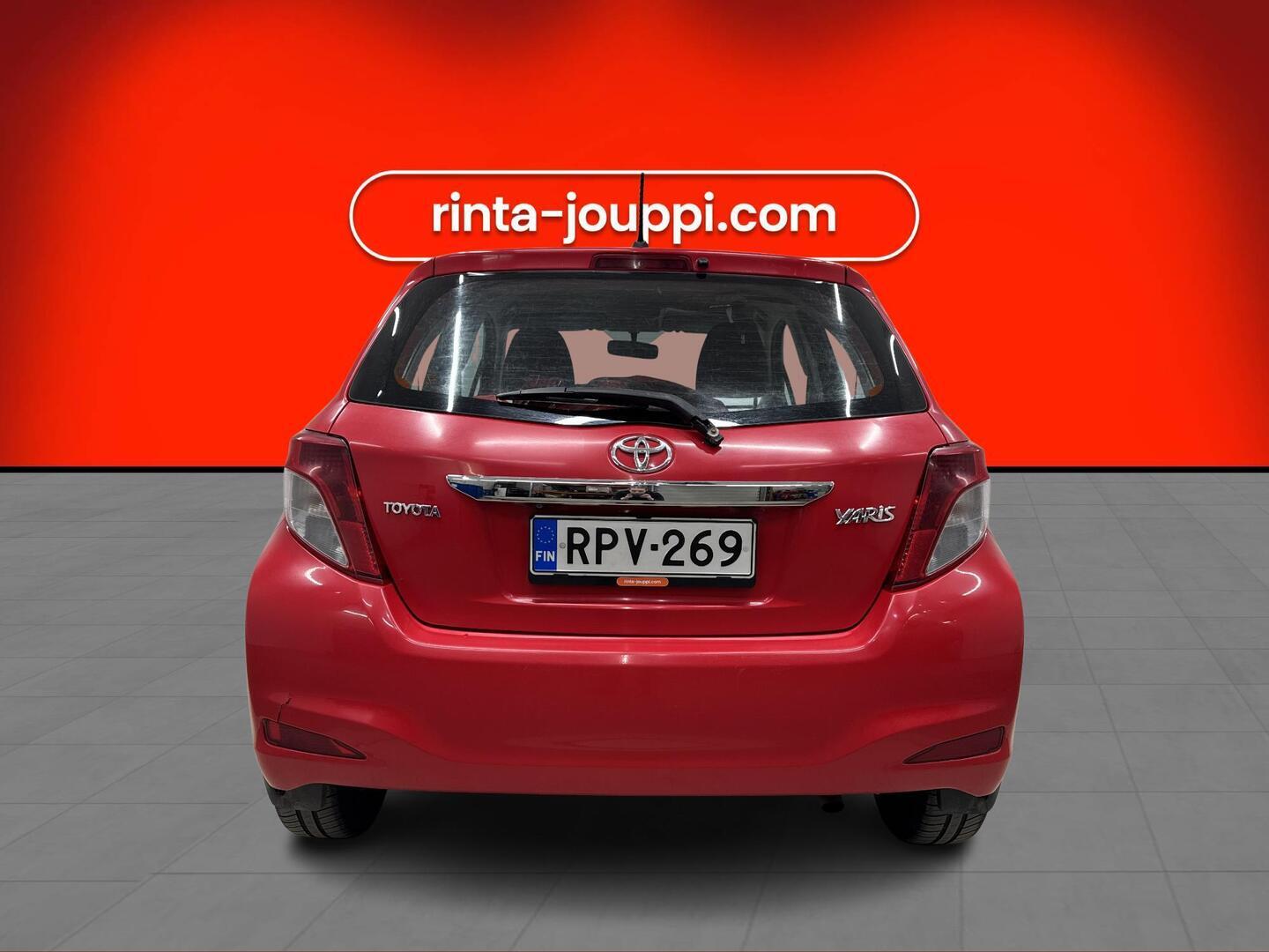 TOYOTA Yaris 2012