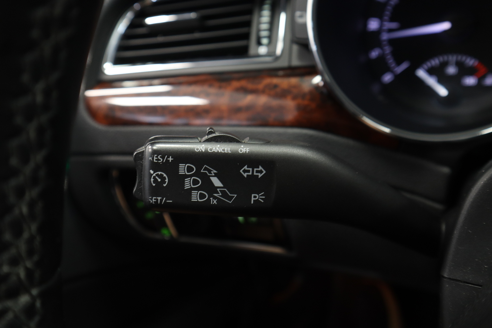 SKODA Superb 2012