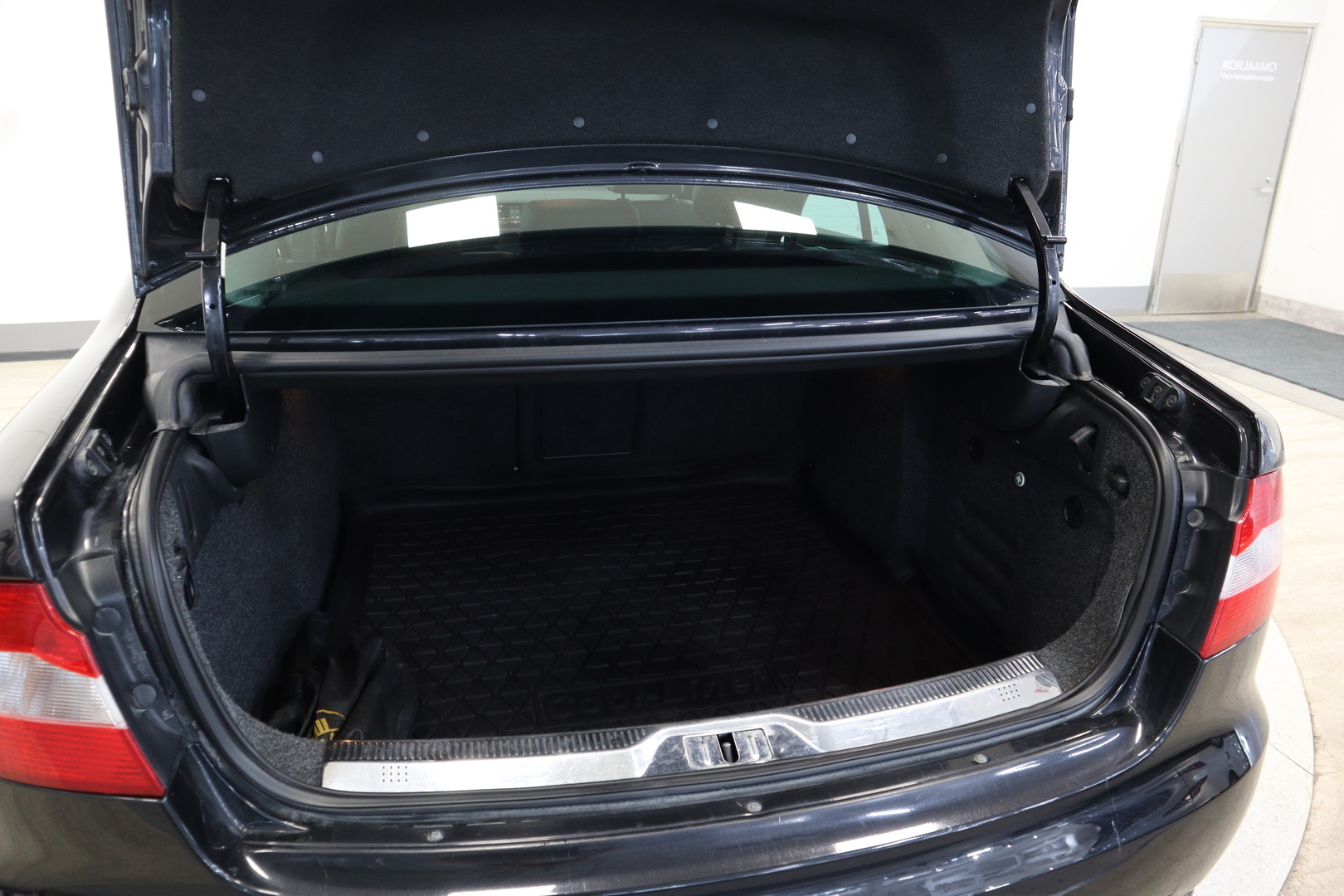 SKODA Superb 2012