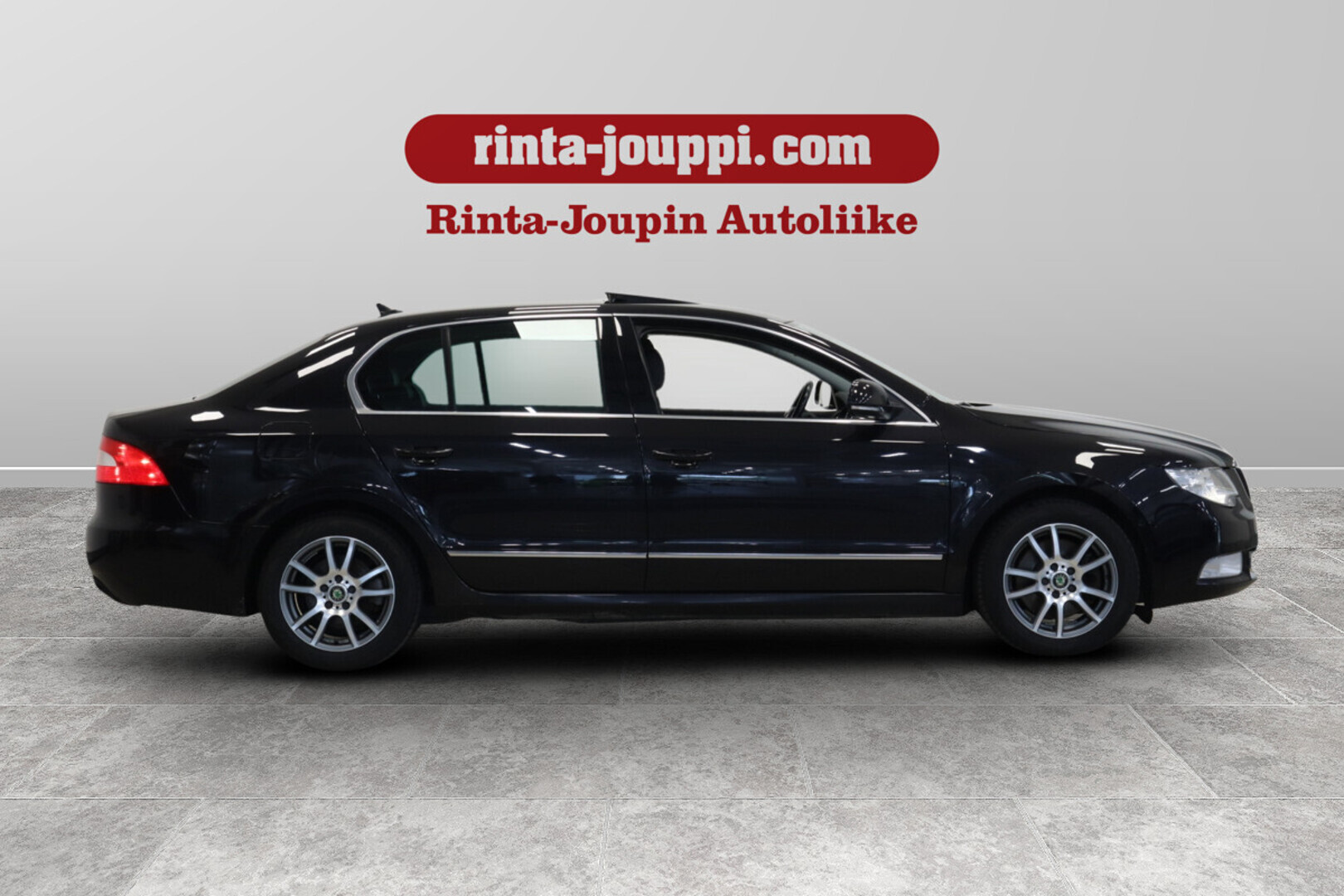 SKODA Superb 2012