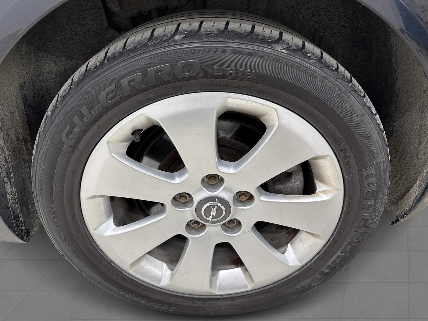 OPEL INSIGNIA 2013